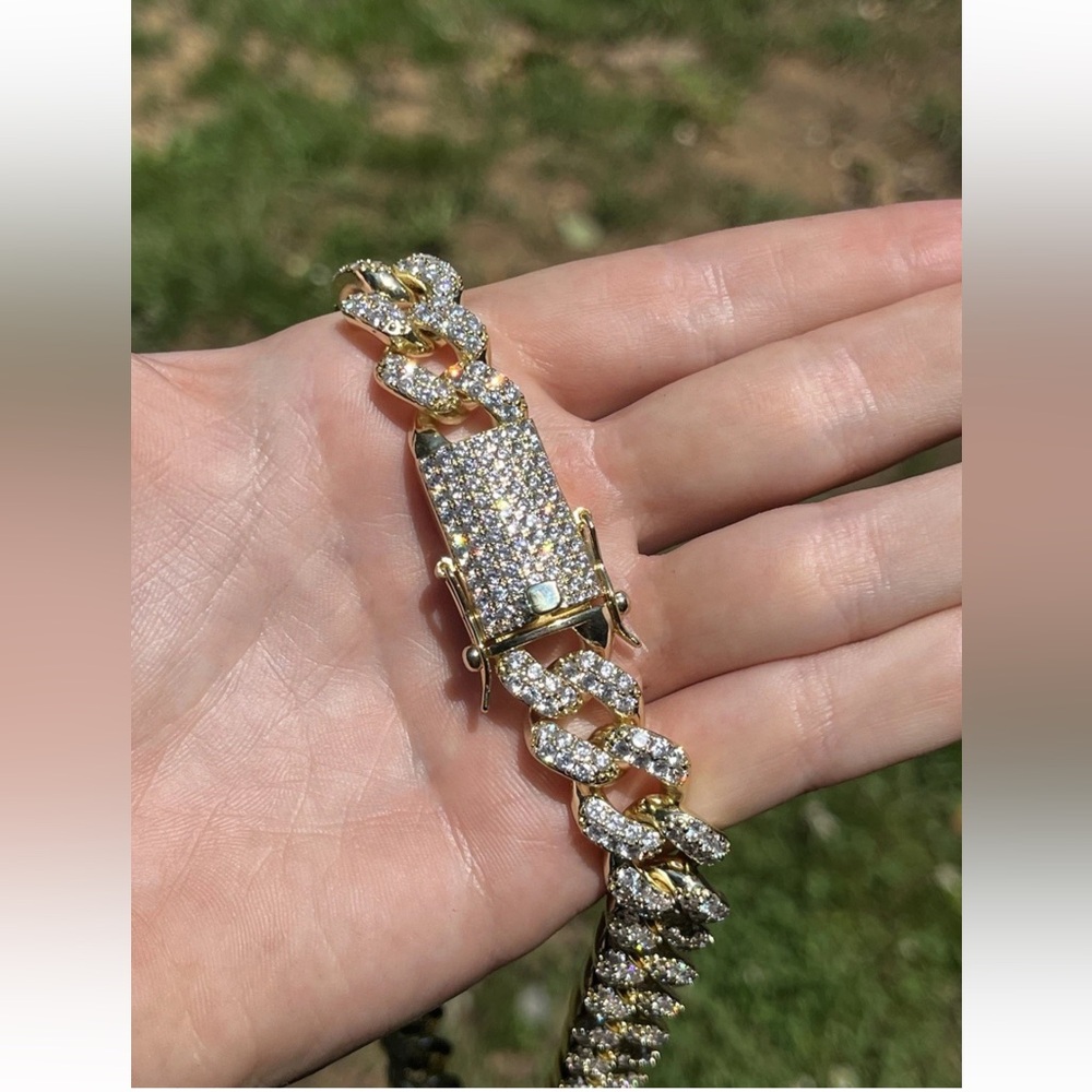 Harlembling Cuban Link Chain - Picture 6 of 8